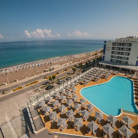 Beach Готель