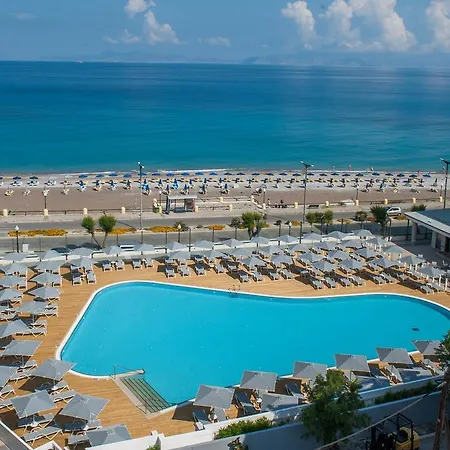 Готель Beach 3*