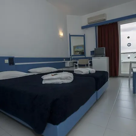 Hotell Beach 3*